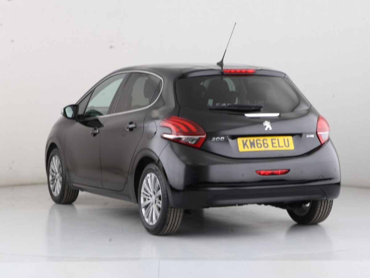 PEUGEOT 208 1.2 PURETECH ALLURE 5D 82 BHP - 2016 - £7,700