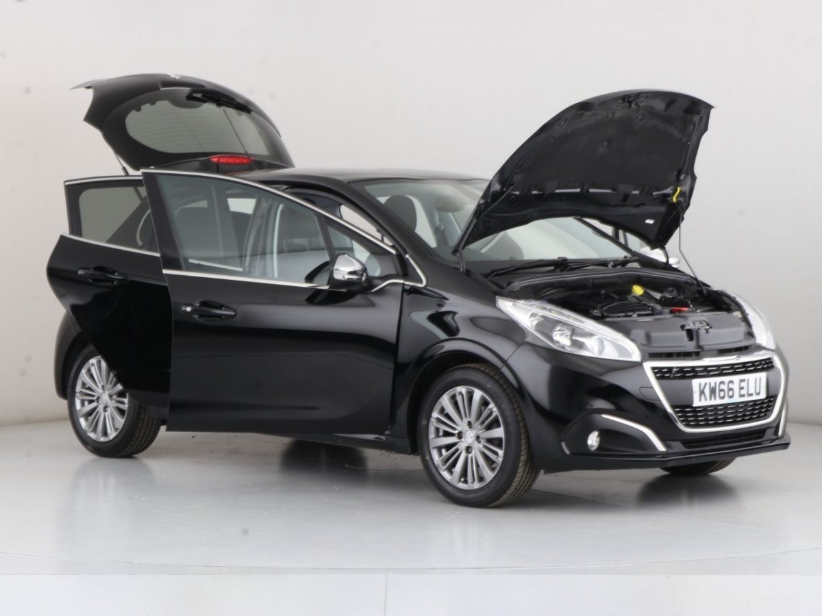 PEUGEOT 208 1.2 PURETECH ALLURE 5D 82 BHP - 2016 - £7,700