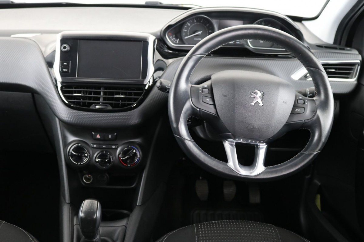 PEUGEOT 208 1.2 PURETECH ALLURE 5D 82 BHP - 2016 - £7,700